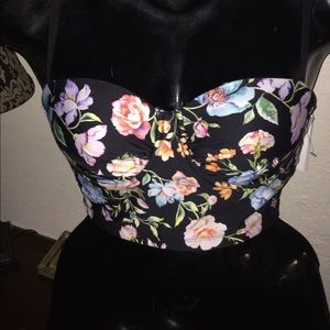 Nwt Kenneth Cole swim top